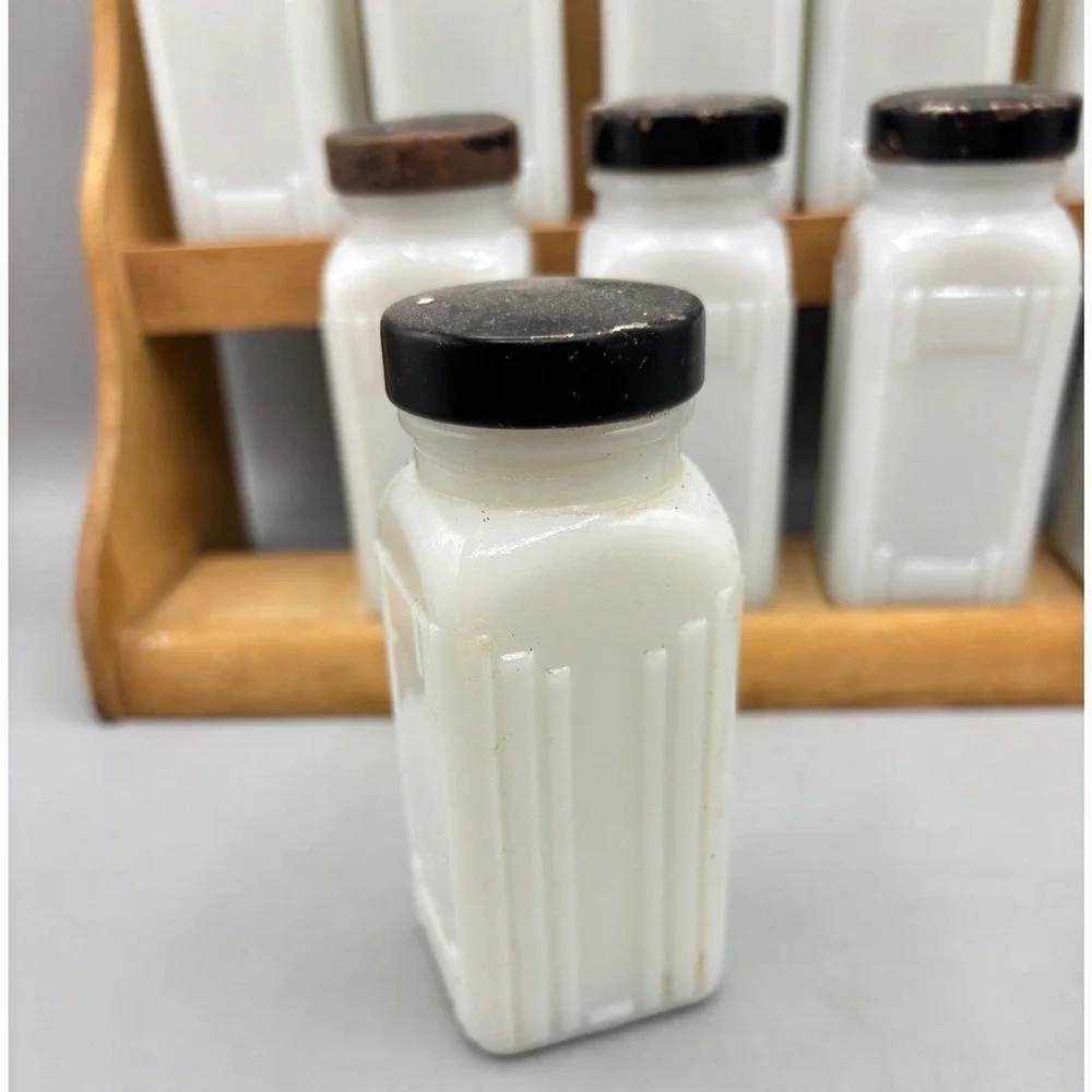 The Unbranded Brand vintage milk